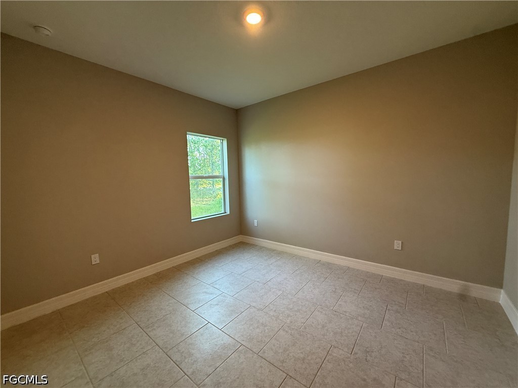3 Bed SingleFamilyResidence for Sale in Lehigh Acres, photo 21