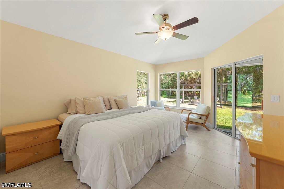 3 Bed SingleFamilyResidence for Sale in Naples, photo 21