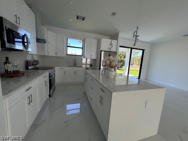 3 Bed SingleFamilyResidence for Sale in Naples, photo 21