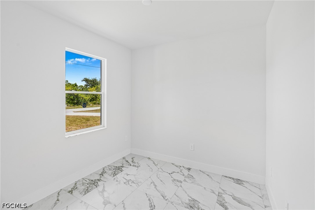 6 Bed Duplex for Sale in Lehigh Acres, photo 21