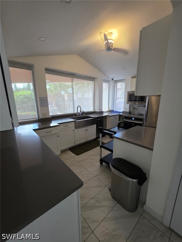 2 Bed Condominium for Sale in Naples, photo 21