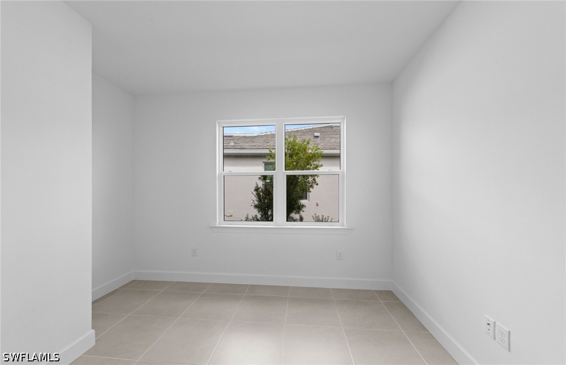 2 Bed SingleFamilyResidence for Sale in Alva, photo 21