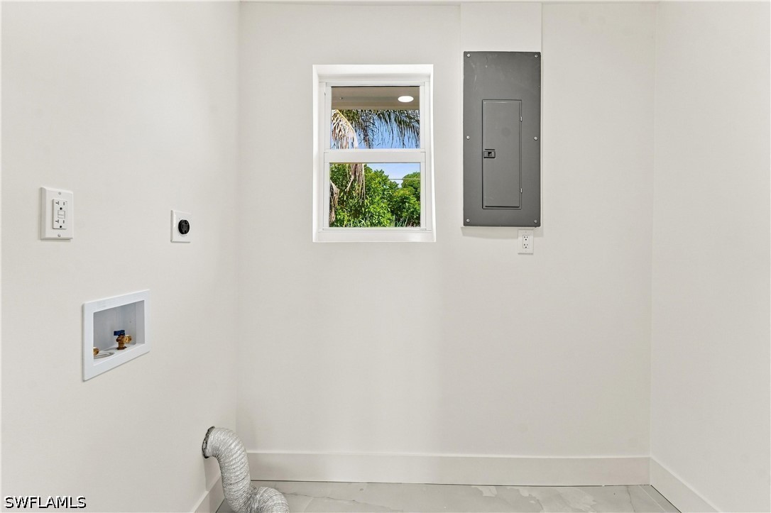3 Bed SingleFamilyResidence for Sale in Naples, photo 21