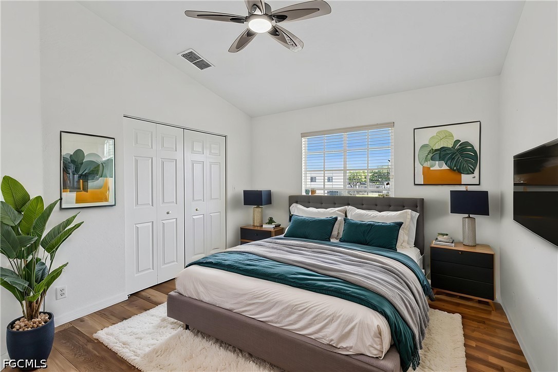 2 Bed Waterfront Home for Sale in Fort Myers, photo 21