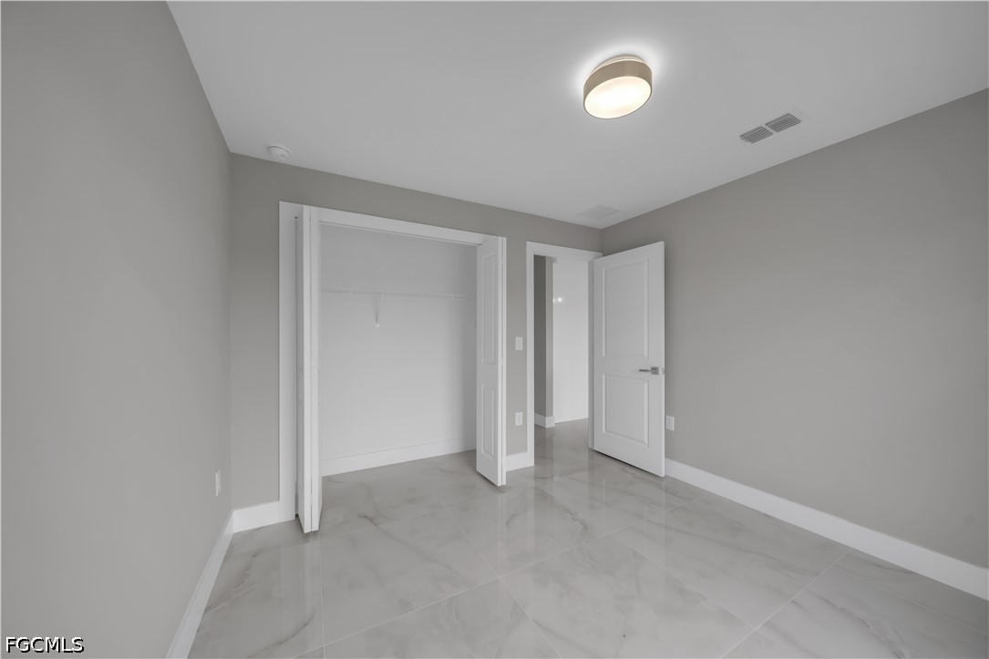 3 Bed SingleFamilyResidence for Sale in Lehigh Acres, photo 21