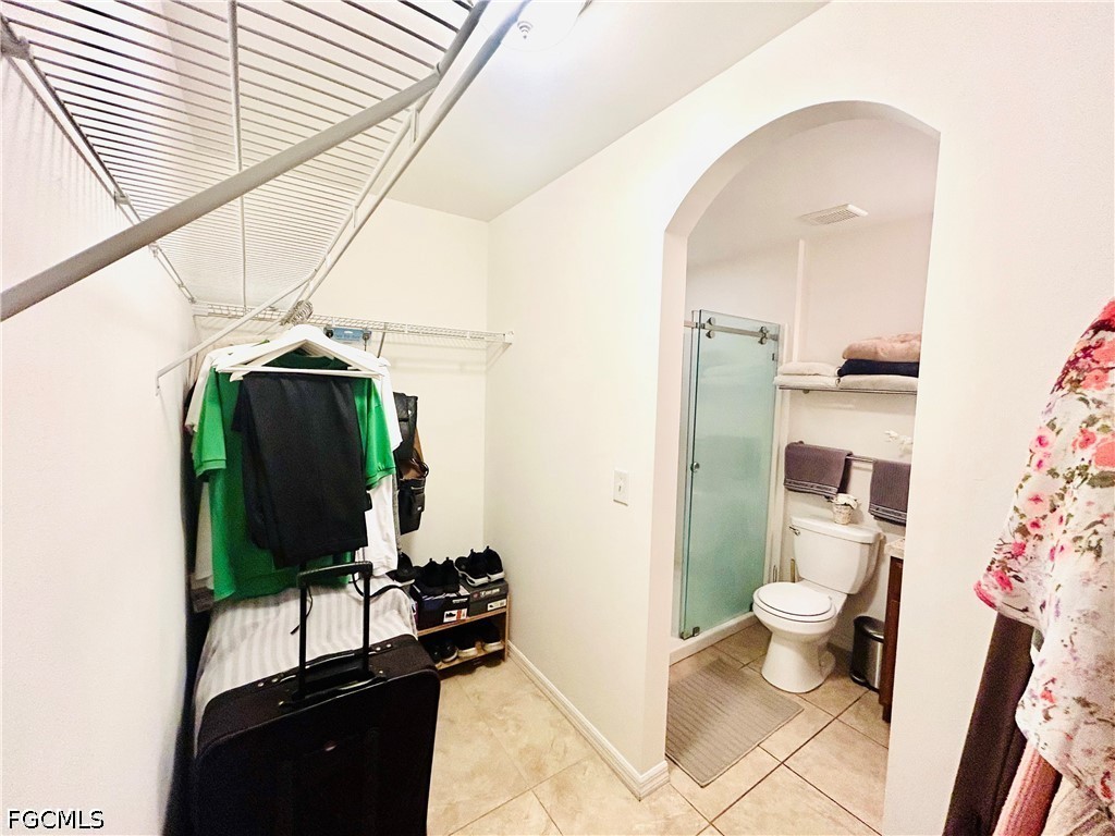3 Bed SingleFamilyResidence for Sale in Shadow Lakes, photo 21