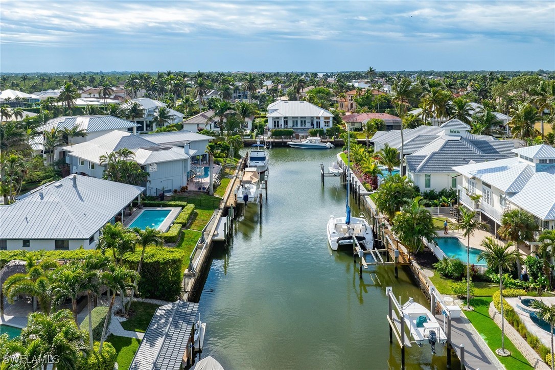 3 Bed Pool Home for Sale in Royal Harbor, photo 22