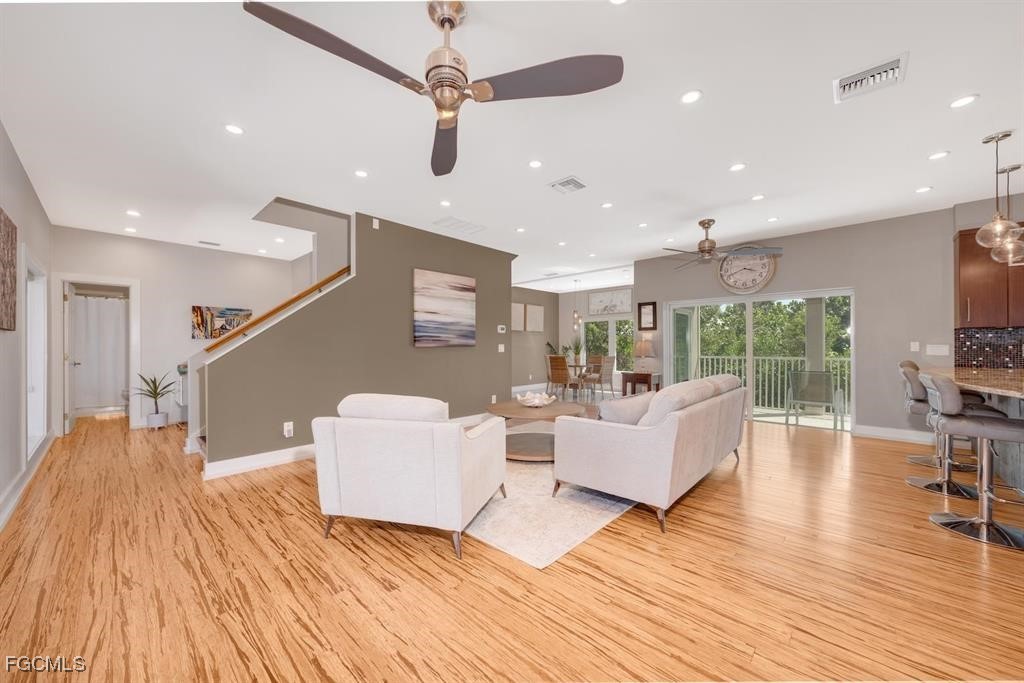 3 Bed Pool Home for Sale in Castaway Estates, photo 22