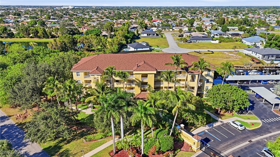 2 Bed Waterfront Home for Sale in Cape Coral, photo 22