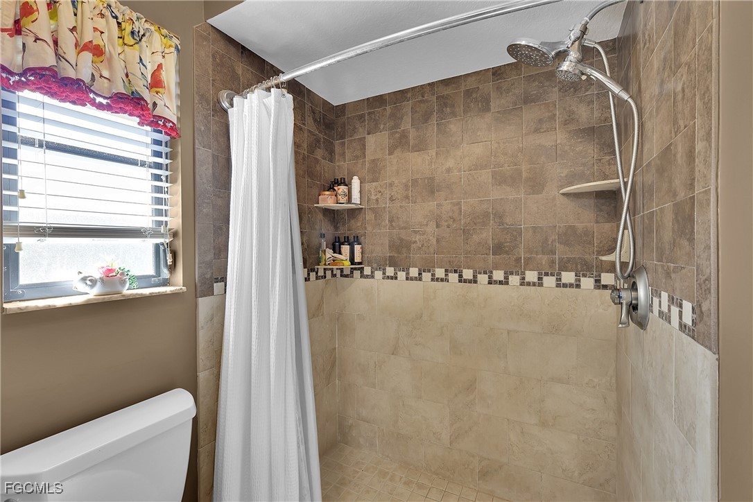 3 Bed SingleFamilyResidence for Sale in Cape Coral, photo 22