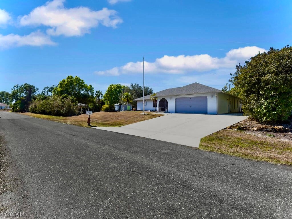 4 Bed Pool Home for Sale in Lehigh Acres, photo 22