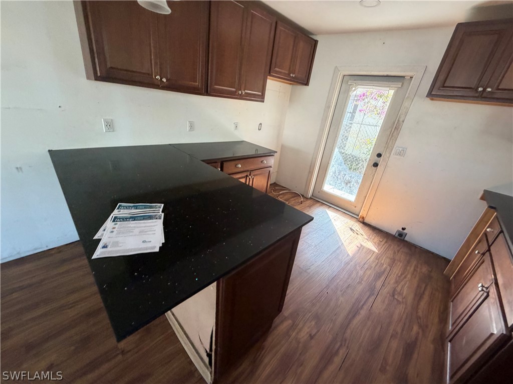 2 Bed SingleFamilyResidence for Sale in Naples, photo 22