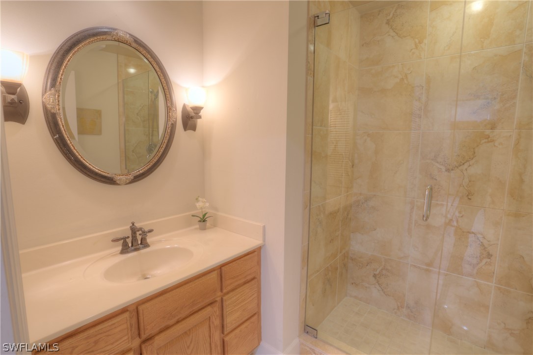 2 Bed Condominium for Sale in Naples, photo 22