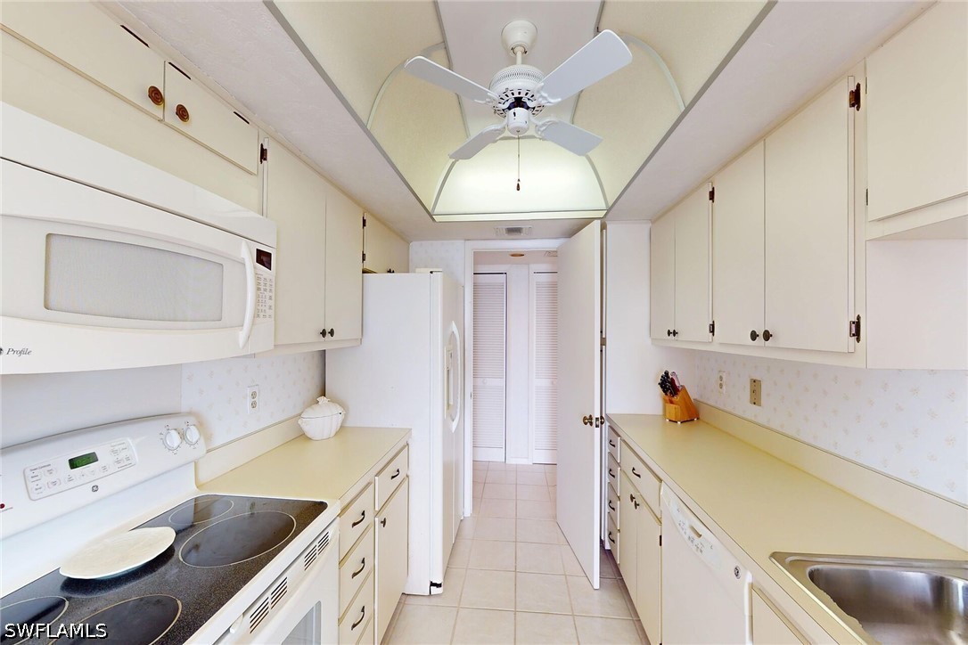 2 Bed Waterfront Home for Sale in Marco Island, photo 22