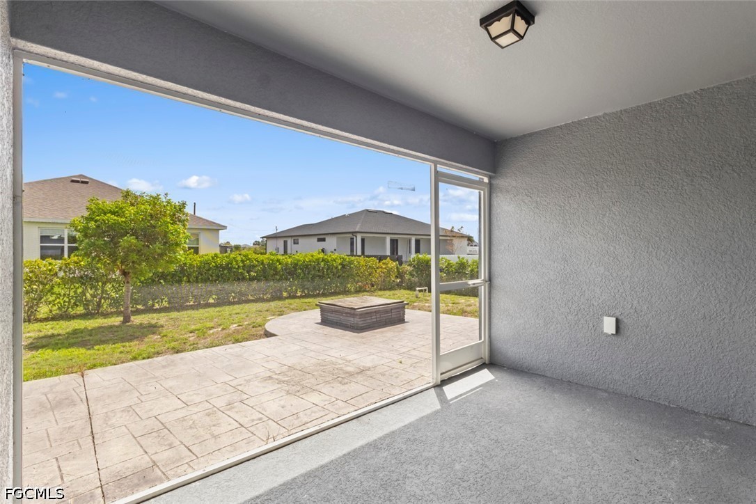 3 Bed SingleFamilyResidence for Sale in Cape Coral, photo 22