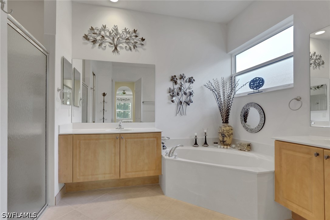 2 Bed SingleFamilyResidence for Sale in Estero, photo 22