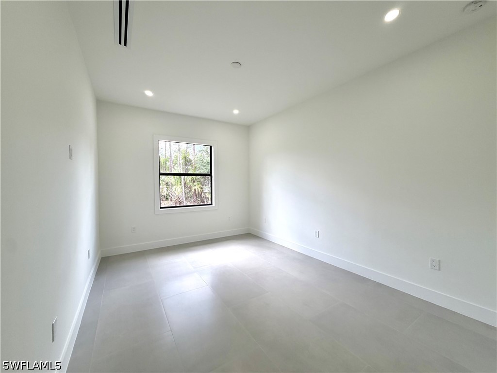 4 Bed SingleFamilyResidence for Sale in Naples, photo 22