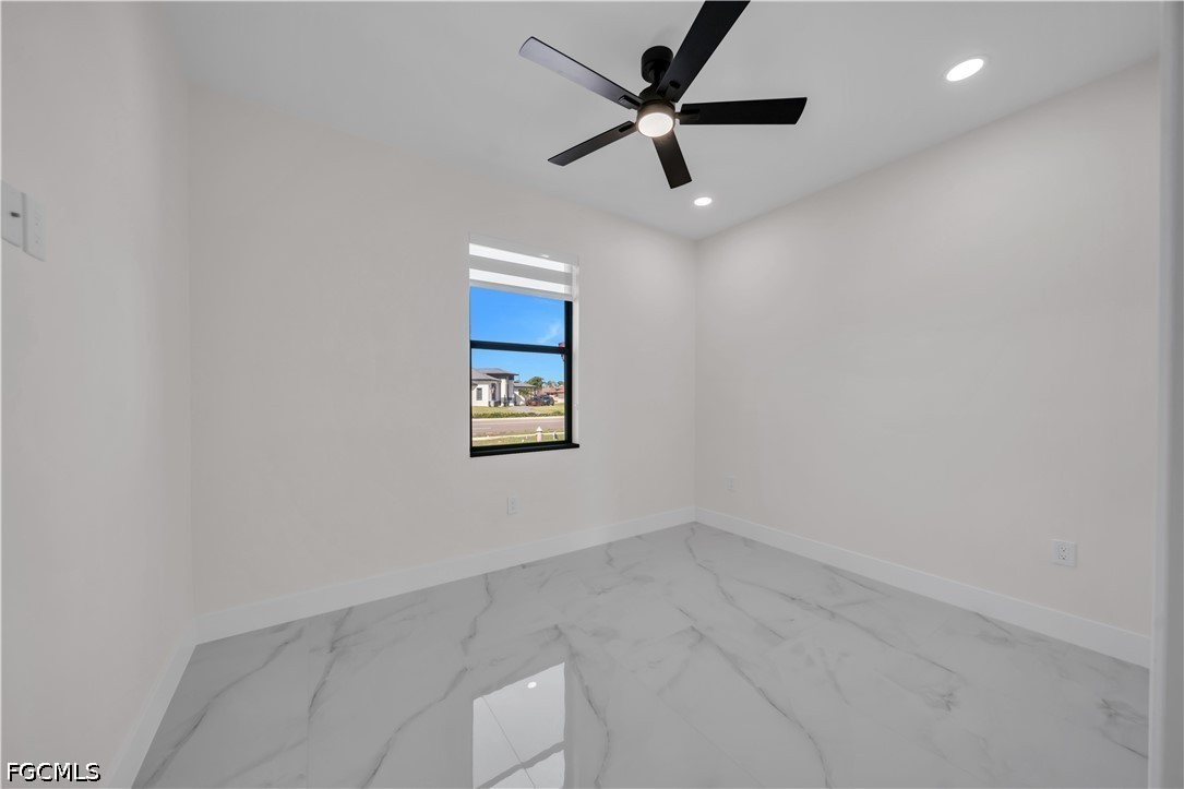 3 Bed SingleFamilyResidence for Sale in Cape Coral, photo 22