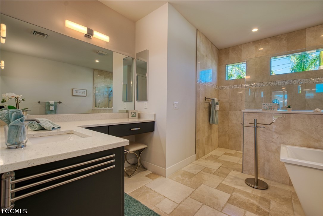 3 Bed Pool Home for Sale in Cape Coral, photo 22