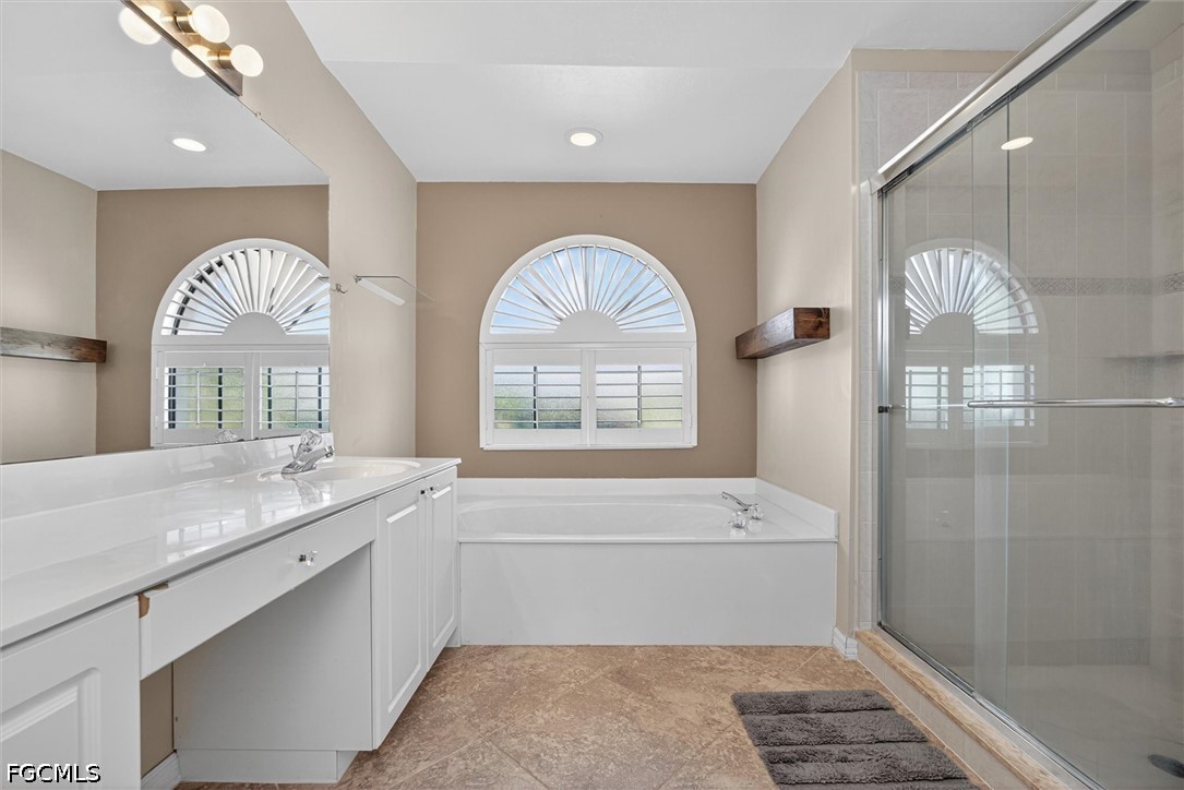 3 Bed SingleFamilyResidence for Sale in Fort Myers, photo 22