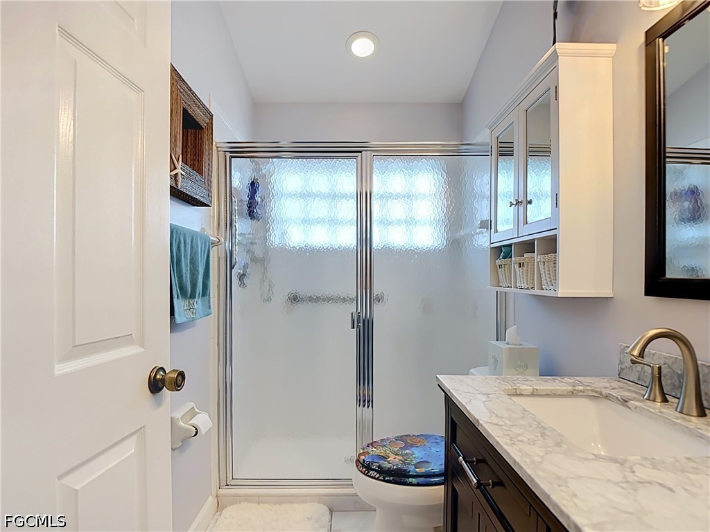 2 Bed Waterfront Home for Sale in Palm Island, photo 22