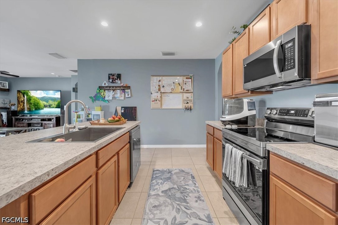 4 Bed SingleFamilyResidence for Sale in Cape Coral, photo 22