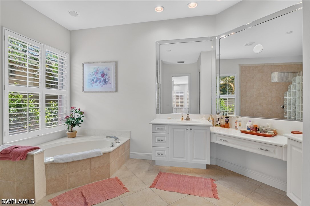 3 Bed Pool Home for Sale in Yorktown, photo 22