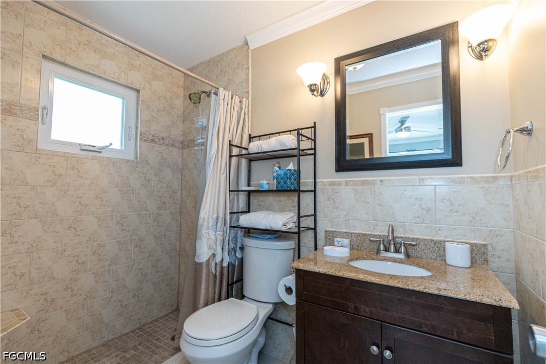 2 Bed Waterfront Home for Sale in Fort Myers, photo 22