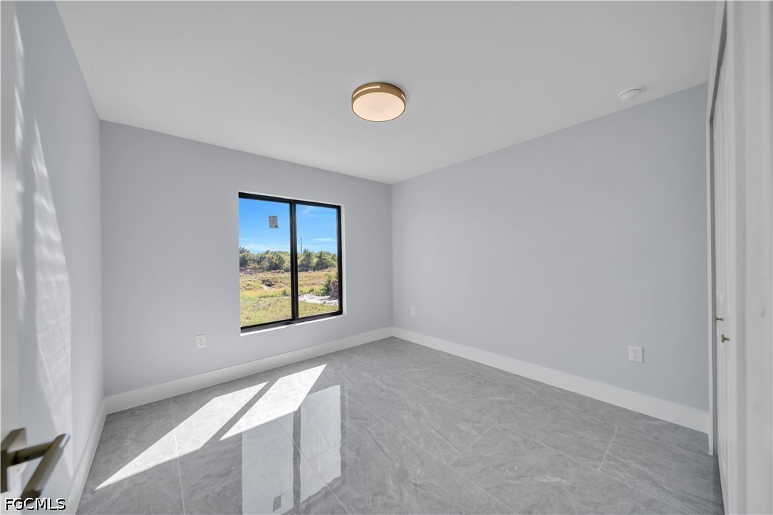 3 Bed SingleFamilyResidence for Sale in Lehigh Acres, photo 22