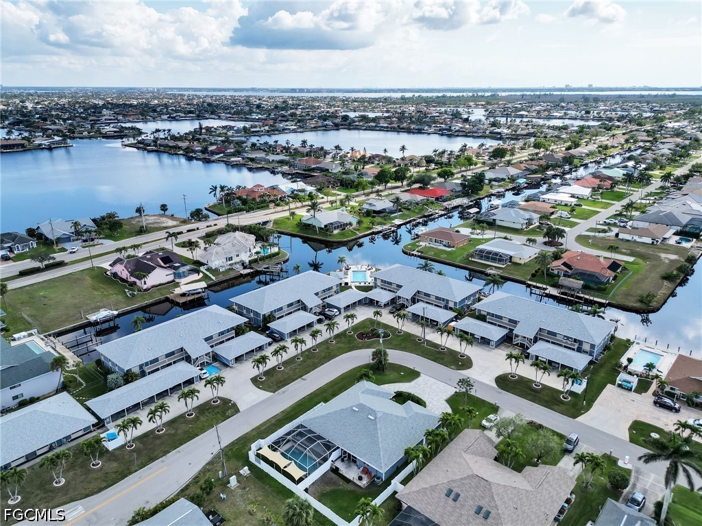 2 Bed Waterfront Home for Sale in Cape Coral, photo 22