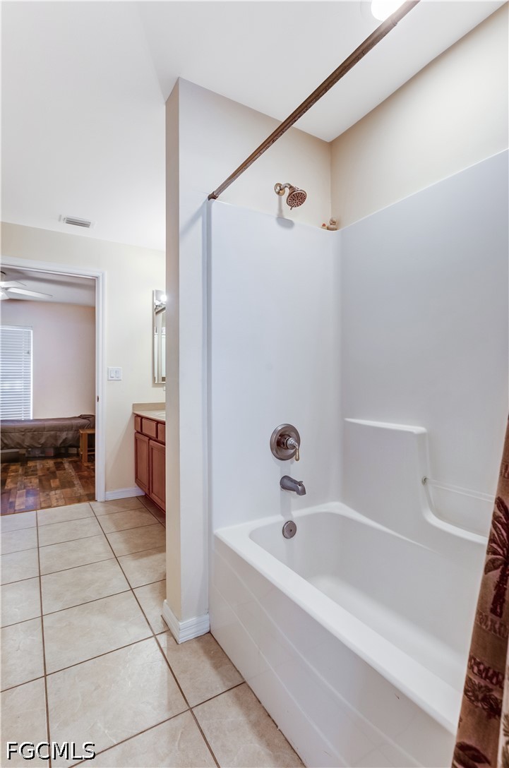 3 Bed SingleFamilyResidence for Sale in Cape Coral, photo 22