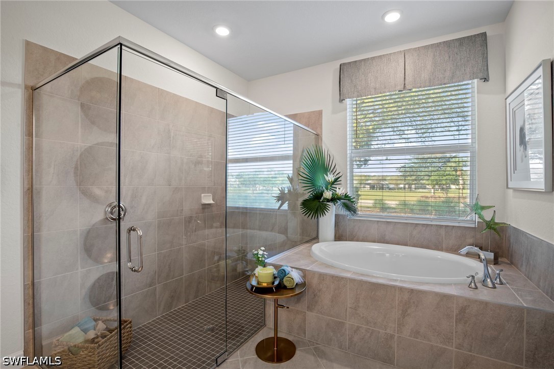 3 Bed Pool Home for Sale in Country Club, photo 22