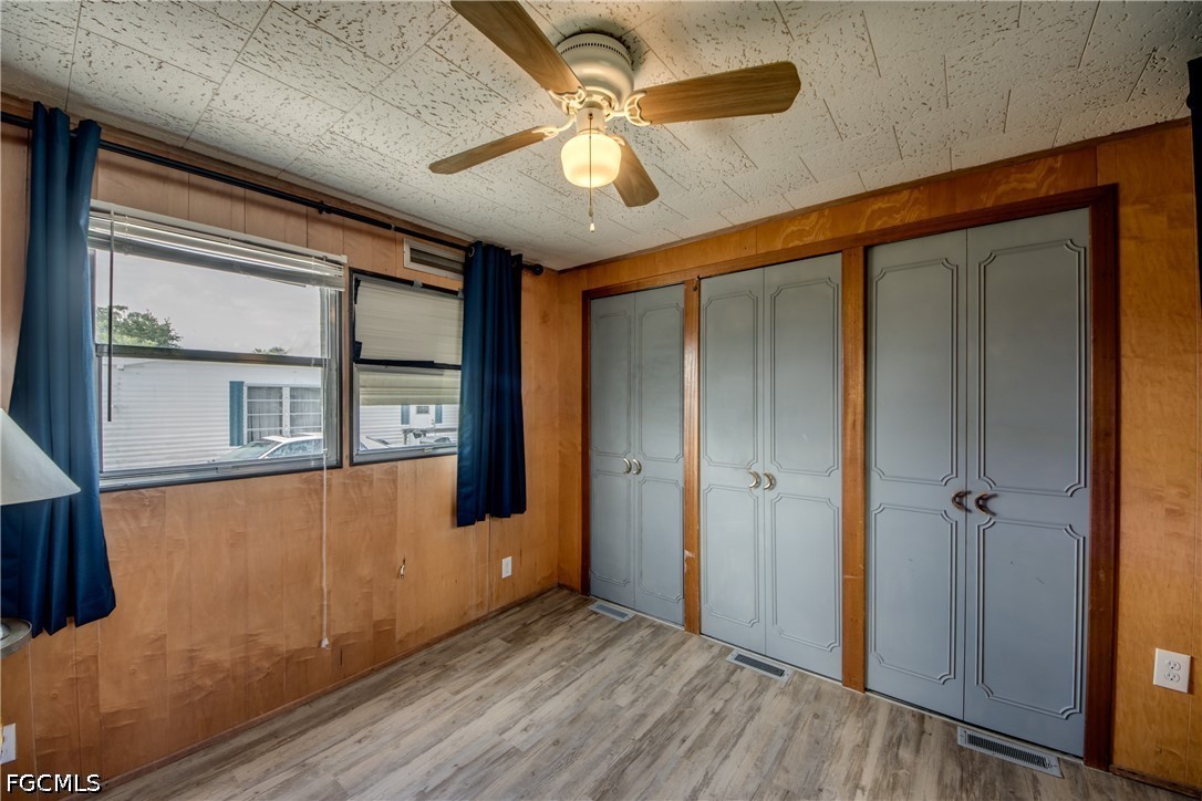 1 Bed ManufacturedHome for Sale in Mobile Manor, photo 22