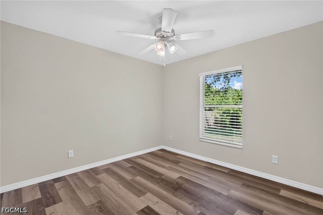 3 Bed SingleFamilyResidence for Sale in Lehigh Acres, photo 22