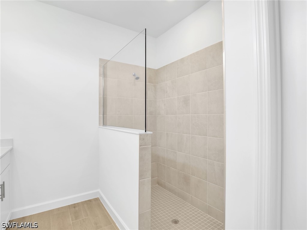 4 Bed SingleFamilyResidence for Sale in Estero, photo 22