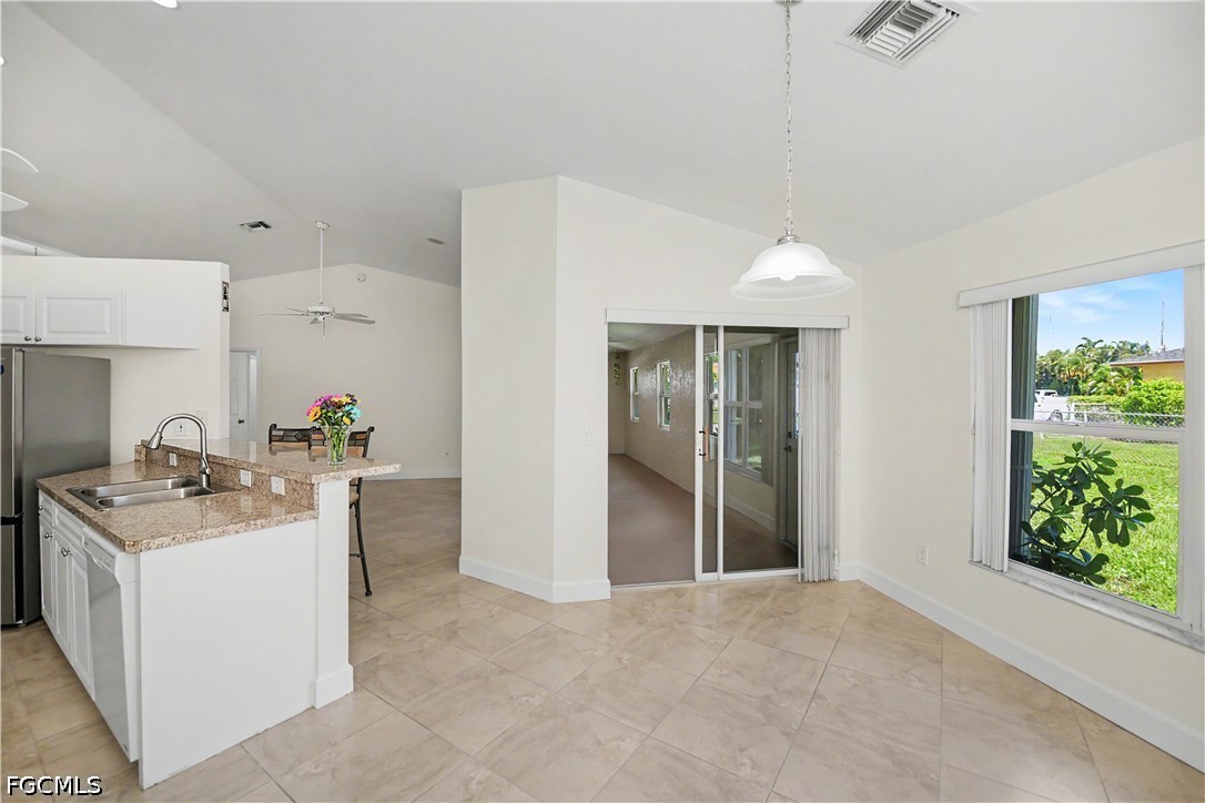3 Bed SingleFamilyResidence for Sale in Cape Coral, photo 22