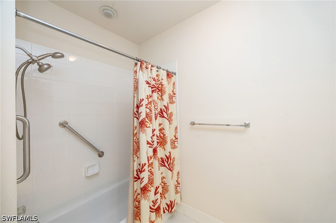 3 Bed Pool Home for Sale in The Cove, photo 22