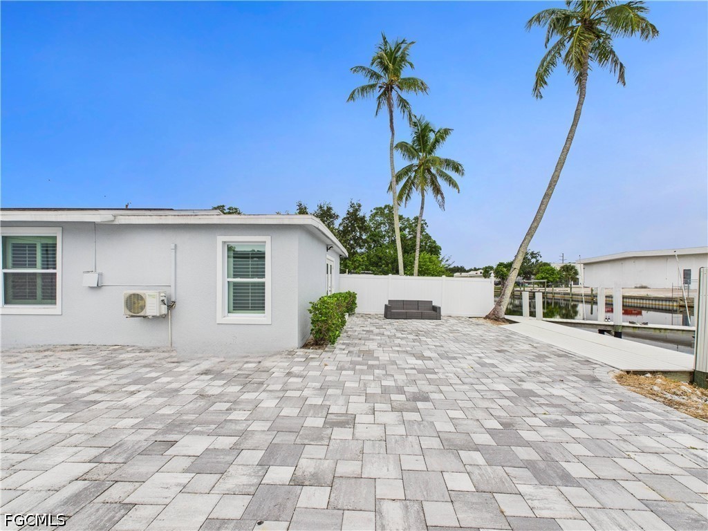 2 Bed Waterfront Home for Sale in River Park, photo 22