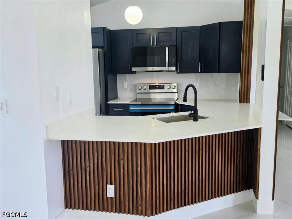 3 Bed Pool Home for Sale in Cape Coral, photo 22