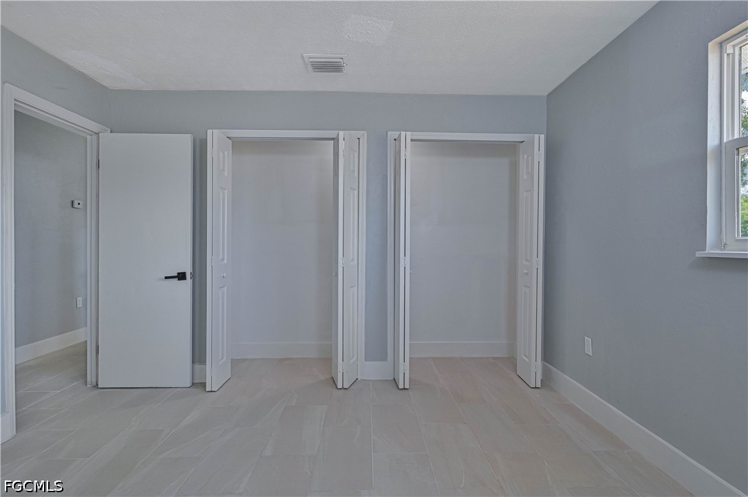 3 Bed SingleFamilyResidence for Sale in Fort Myers, photo 22