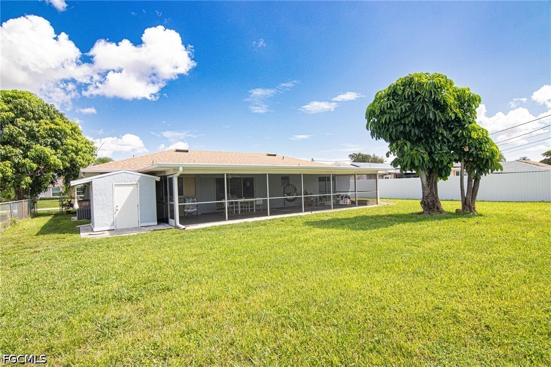 3 Bed SingleFamilyResidence for Sale in Cape Coral, photo 22