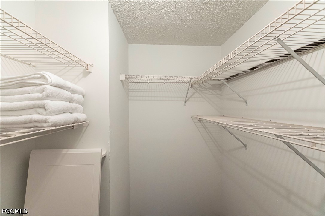 2 Bed Condominium for Sale in Hawaiian So, photo 22