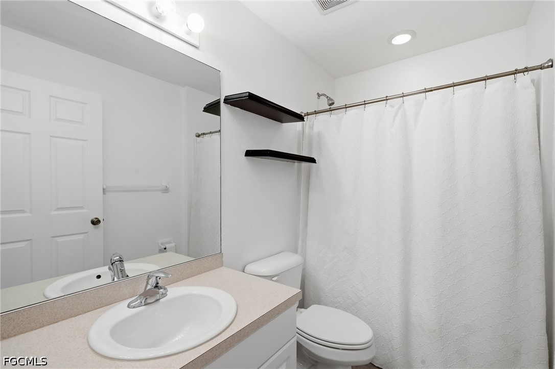 3 Bed SingleFamilyResidence for Sale in Cape Coral, photo 22