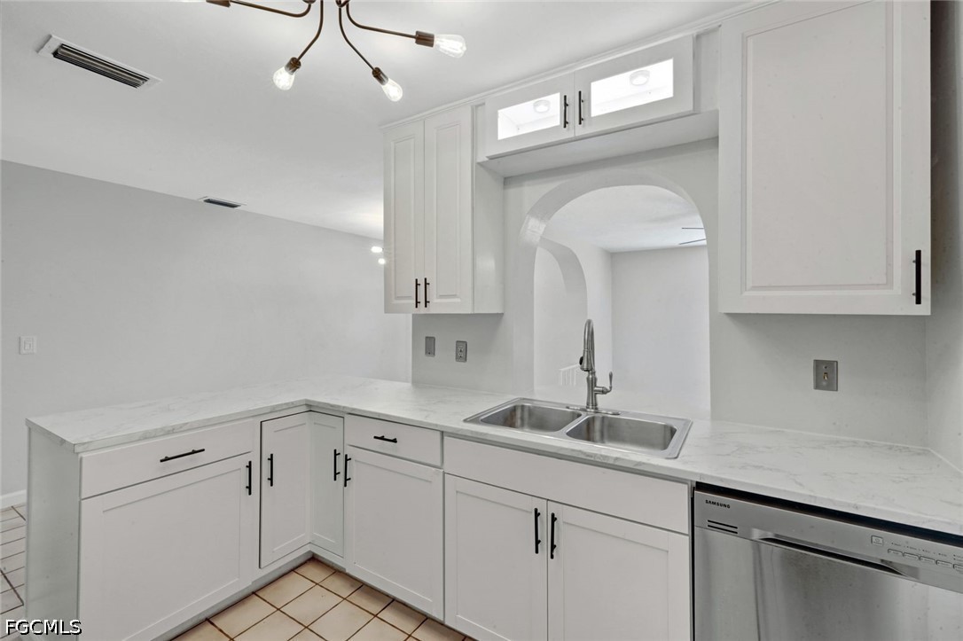 3 Bed SingleFamilyResidence for Sale in Cape Coral, photo 22