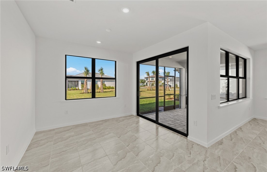 3 Bed SingleFamilyResidence for Sale in Alva, photo 22