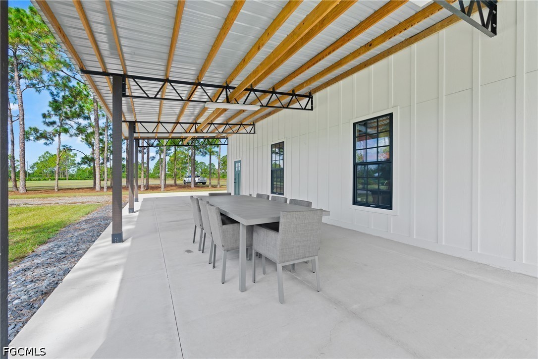 Residential for Sale in Acreage, photo 22