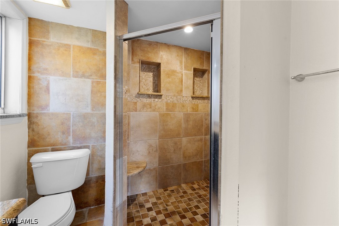 2 Bed Condominium for Sale in Naples, photo 22