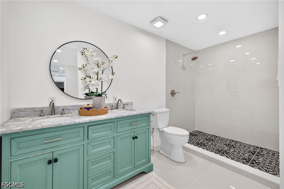 4 Bed Pool Home for Sale in Valencia Terrace, photo 22