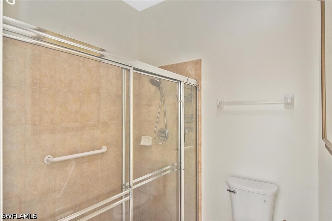 2 Bed Pool Home for Sale in Veranda, photo 22