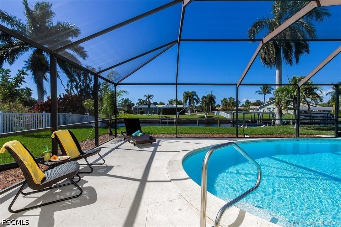 2 Bed Pool Home for Sale in Cape Coral, photo 22